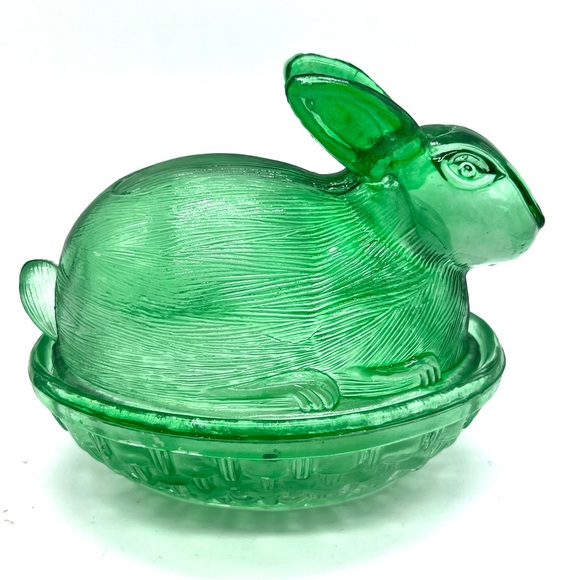 Other - Flash Painted Bunny on Nest Green